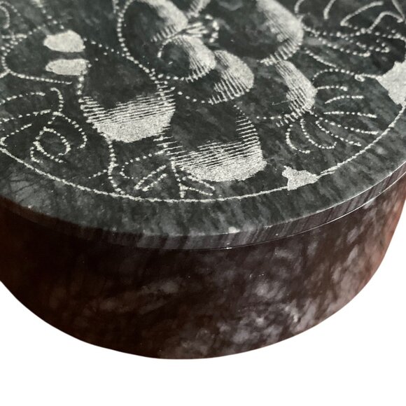 Decorative Black Granite Marble Round Jewelry Box With Floral Carved Lid 4x1.5" - Picture 9 of 9